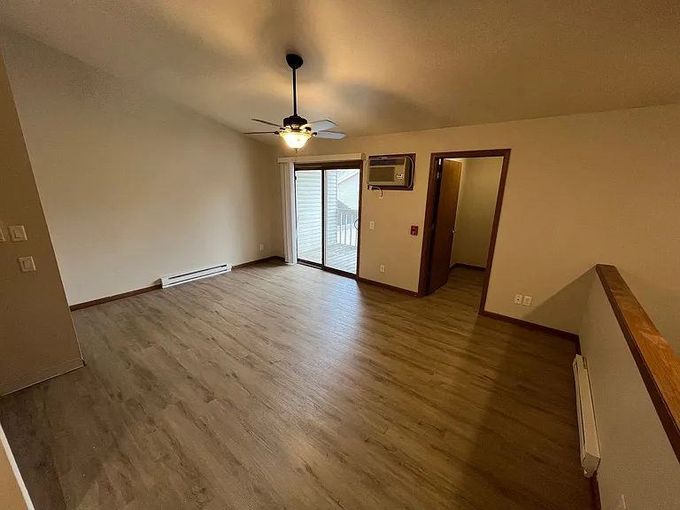 9 Woodridge Ct — Photo 2