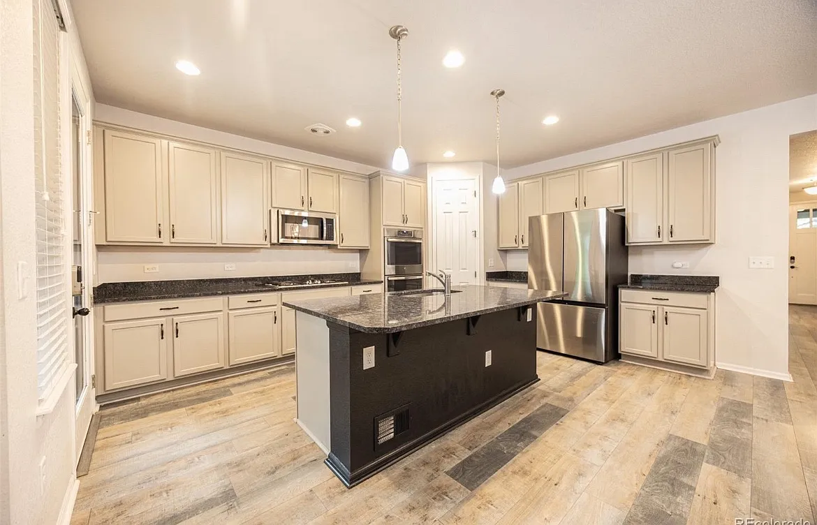 Building Photo - 12652 Glencoe St