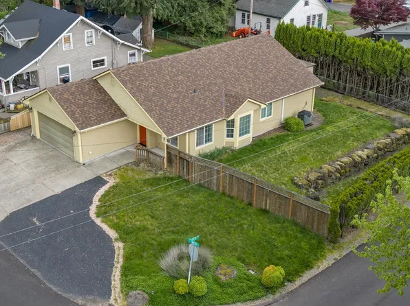 1123 Grant St, Oregon City, OR 97045