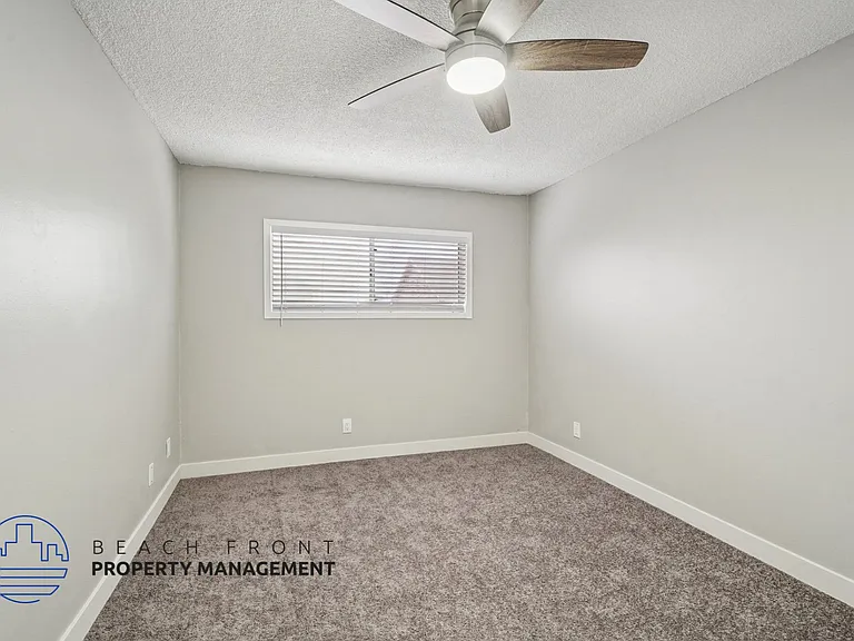 11626 Cedar Ave — Photo 64