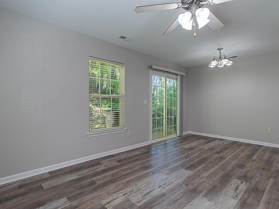 5th image of 20 Greensboro Ct