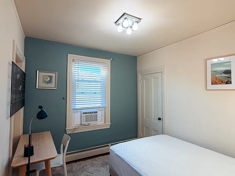 97 E Manning St #2 — Photo 4
