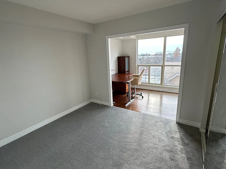 2261 Lake Shore Blvd W #519 — Photo 6