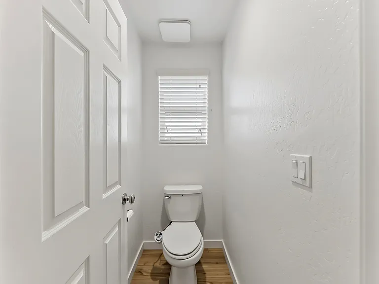 6690 E Adena Ave — Photo 11