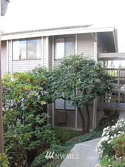 111 112th Avenue SE #7 photo 1