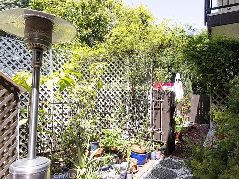 4931 Coldwater Canyon Ave #8 — Photo 20