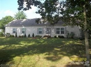 46593 34 1/2 St, Paw Paw, MI