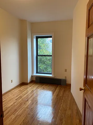 Rented by Farran & Associates | media 12