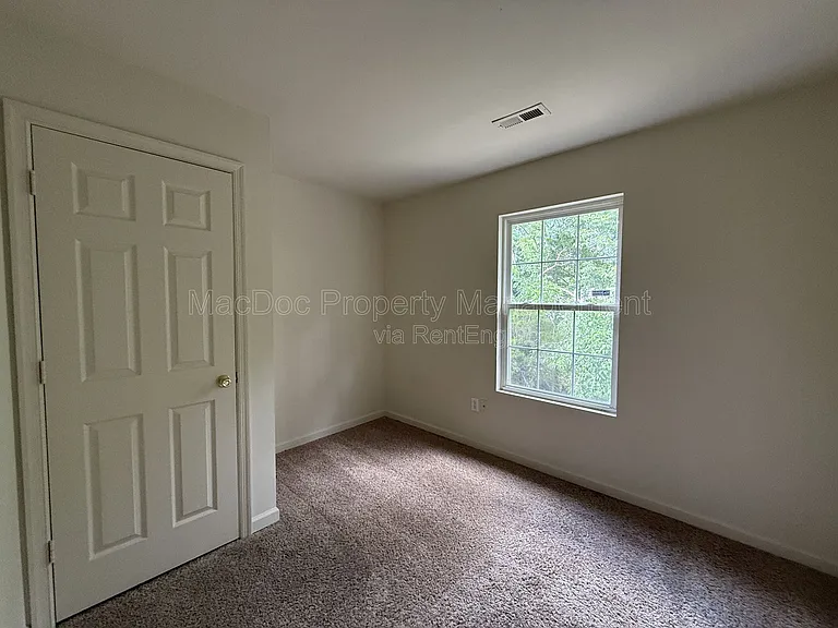 11009 Bevin Dr — Photo 14