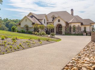 365 Conkinnon Dr, Lenoir City, TN 37772