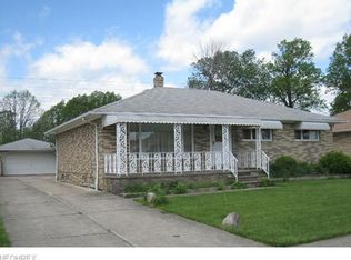 4776 Sunny Ln, Brooklyn, OH
