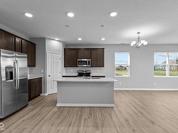 4th image of 3950 Bozeman Way