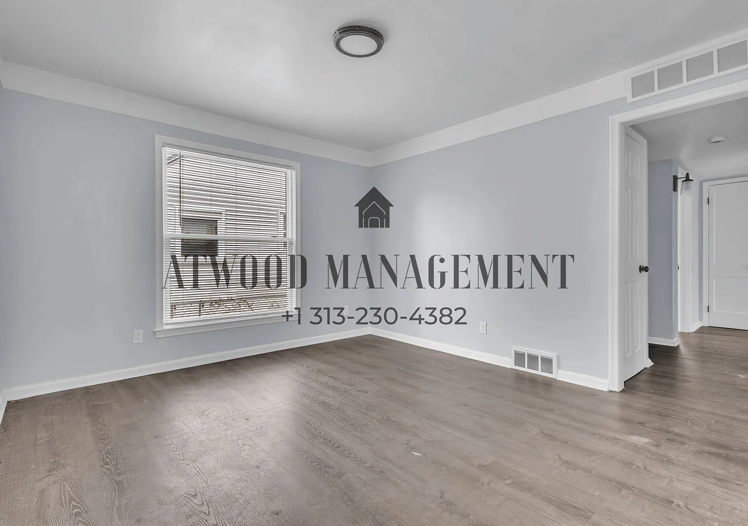 This beautifully updated 3-bedroom, 1-bath single-family home is ready for move-in! — Photo 3