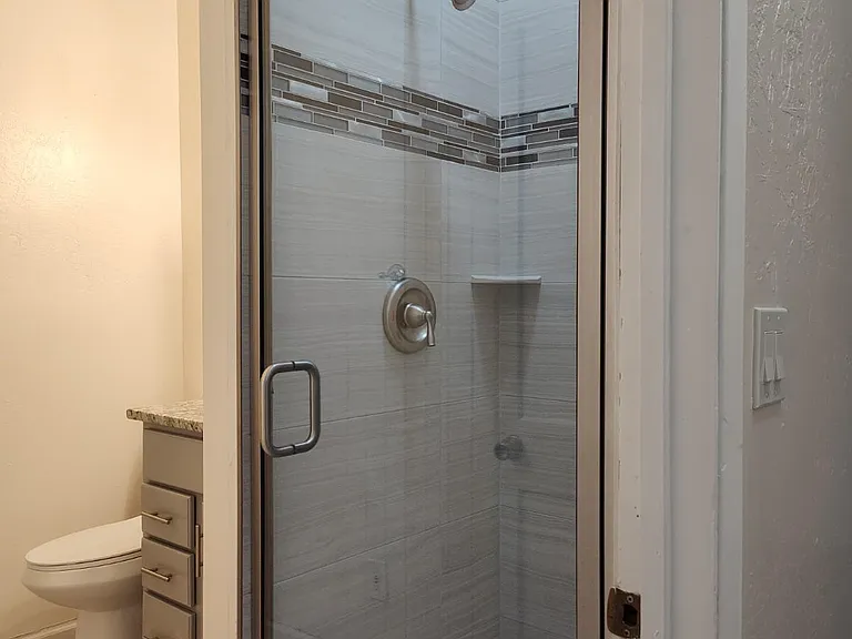 174 Pine St #9 — Photo 6