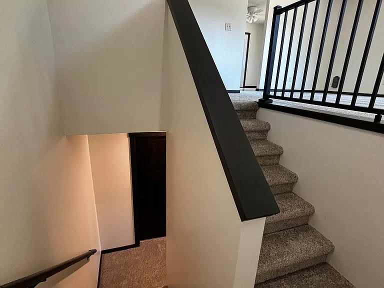 bi-level stairway