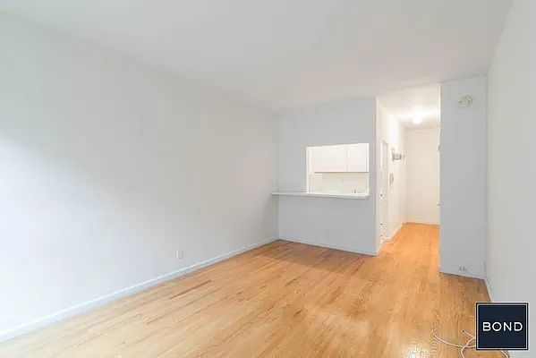 Rented by Bond New York | media 2