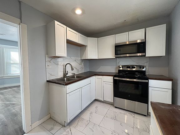 5th image of 4618 S Benton Ave