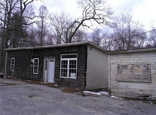 88 Plainfield Pike, Foster, RI 02825