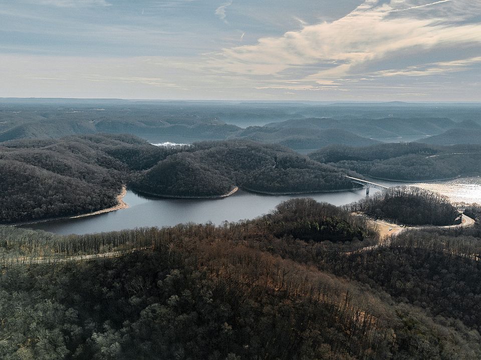 1st image of 655 Burton Ridge Rd