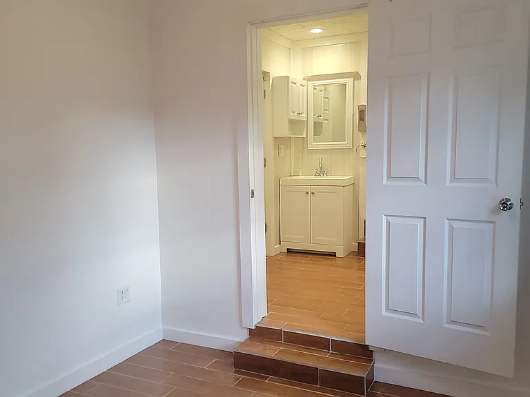 808 E Water St #A — Photo 27