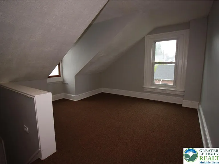 513 Cattell St — Photo 17