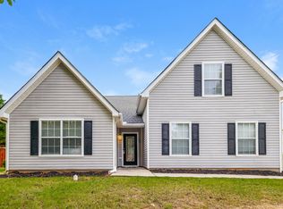 76 Waters Edge Way, Fayetteville, GA 30215