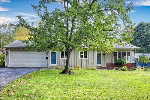 35 Lakeview Cir Photo 1