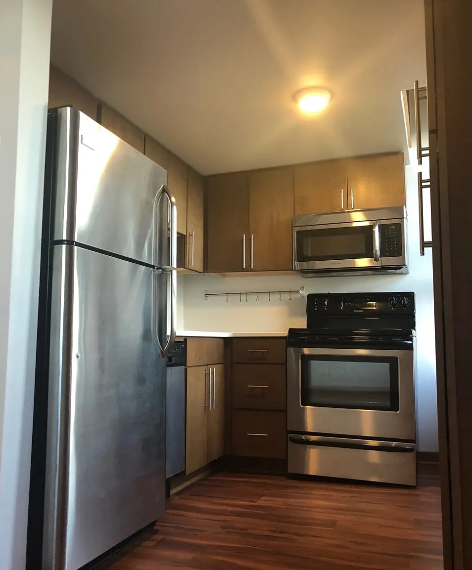 Cardinal Apartments — Photo 3
