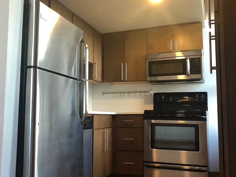 Cardinal Apartments — Photo 3