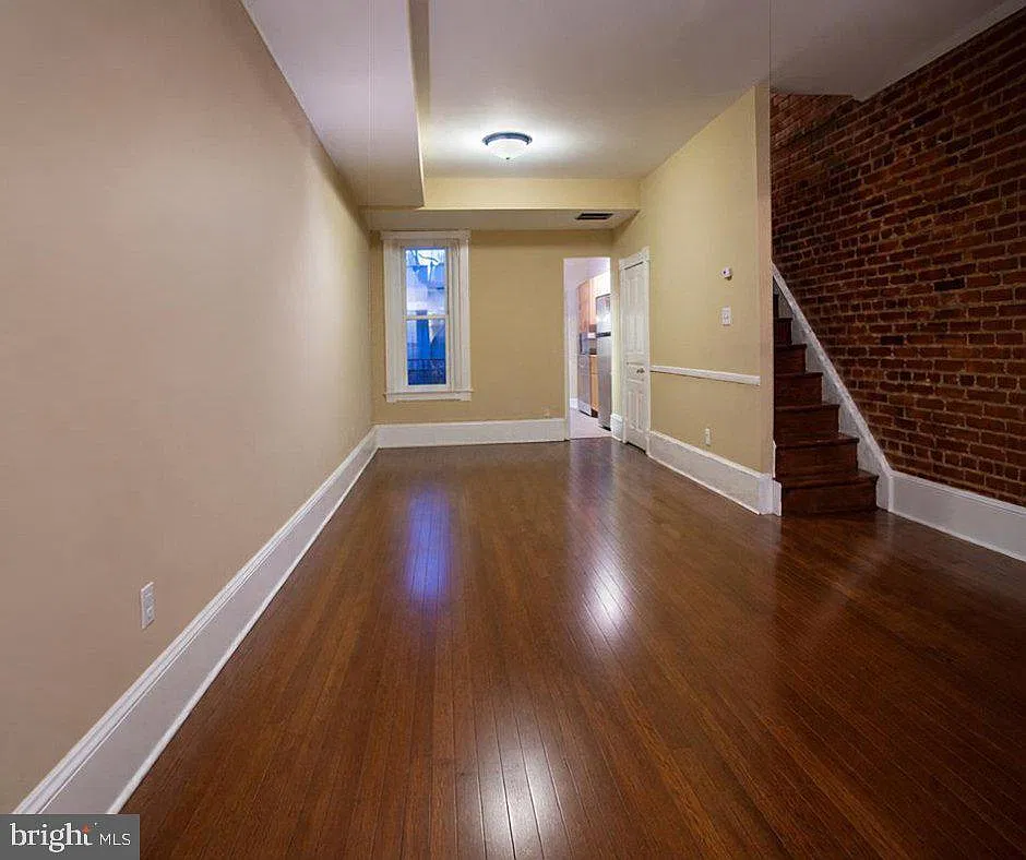 2 bed, 1.0 bath, 994 sqft, $2,875 — Photo 4
