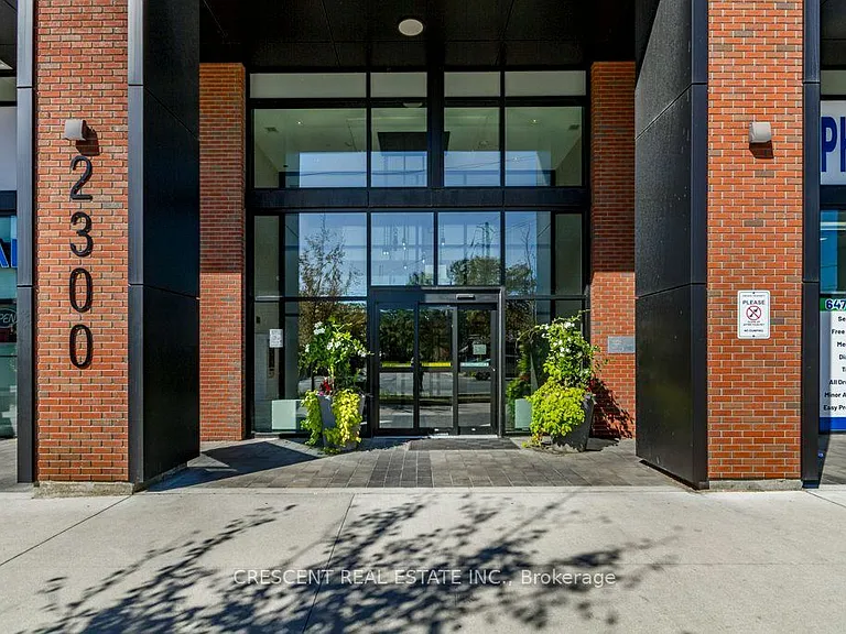 2300 Saint Clair Ave W #527 — Photo 39
