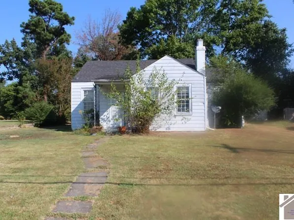 221 W Farthing St, Mayfield, KY 42066