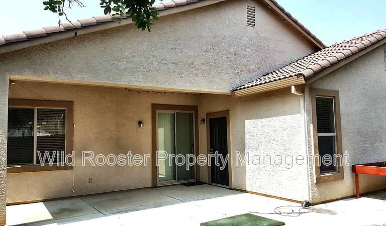 6624 Capwell Way — Photo 12