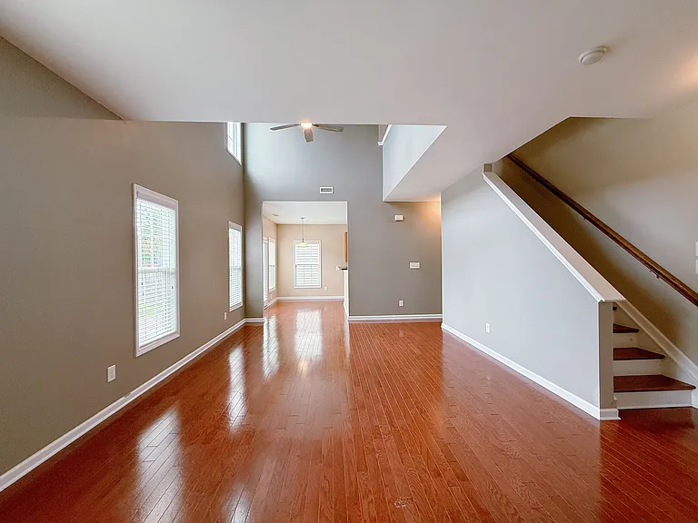 225 Arctic Ridge Way — Photo 8