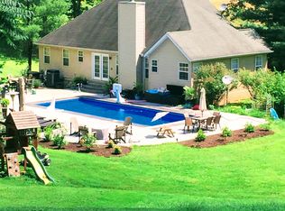 8 Ivy Woods, Huntington, WV 25701