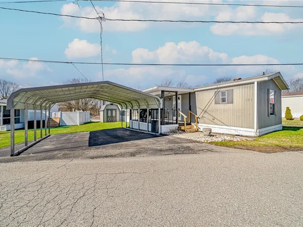 131 Roundtop Cir E, Scottdale, PA 15683
