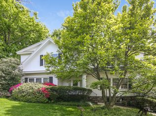 10 Brayton Rd, Scarsdale, NY 10583