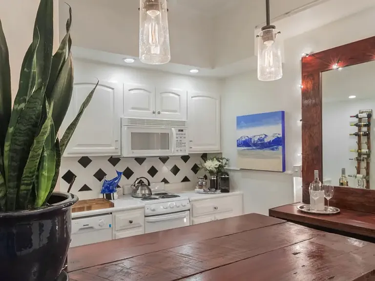 21 Beacon St #7G — Photo 5