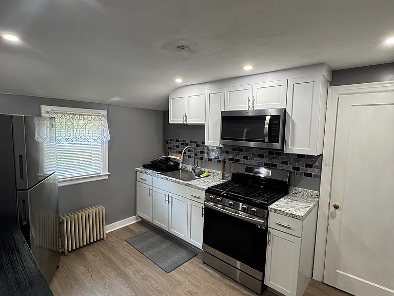 16 Prince St #2 — Photo 5