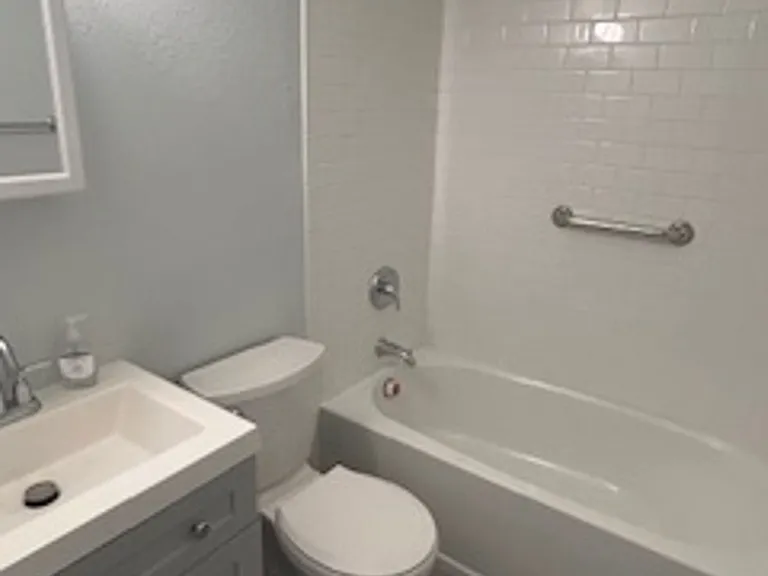 3953 Haines Rd N — Photo 10