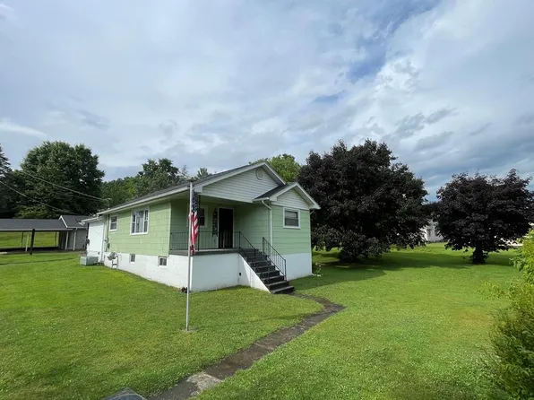 116 Poe St, Sophia, WV 25921