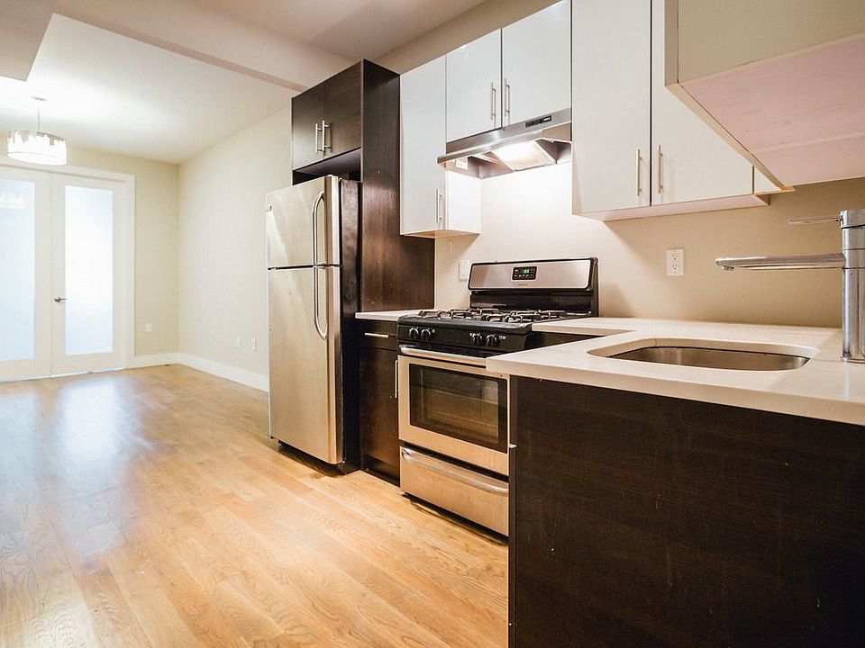 1st image of 270 Jefferson St #2D
