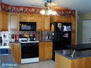 16 Spring Hill Dr, Laurel Springs, NJ 08021