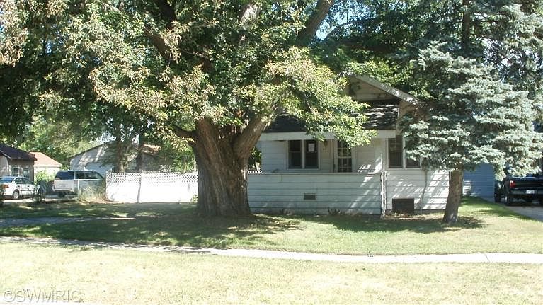 1st image of 47 34th St SE