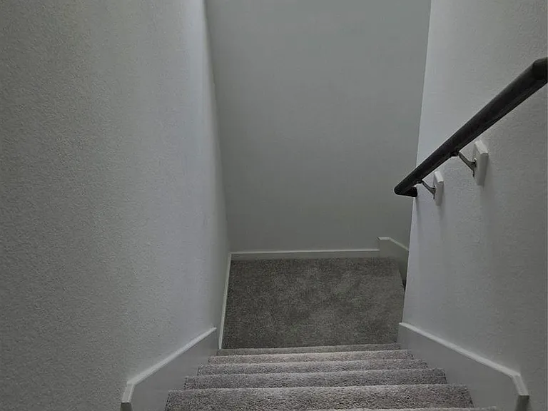 952 Pertuso Ln — Photo 11