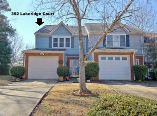 352 Lakeridge Ct, Riverdale, GA 30274