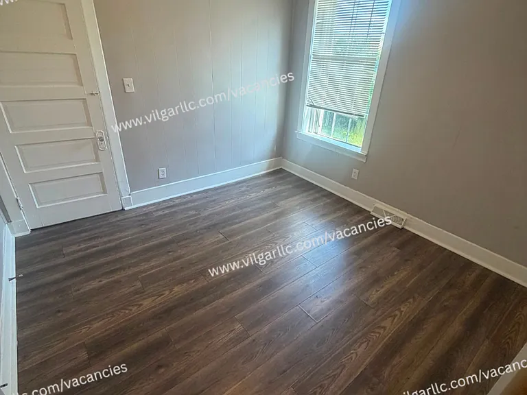 4715 Melville Ave — Photo 17
