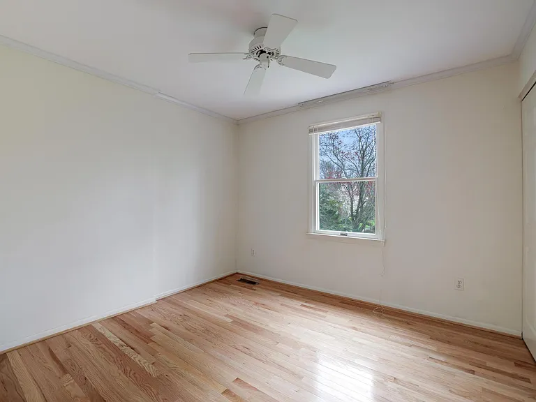 9823 Saint Cloud Ct — Photo 29