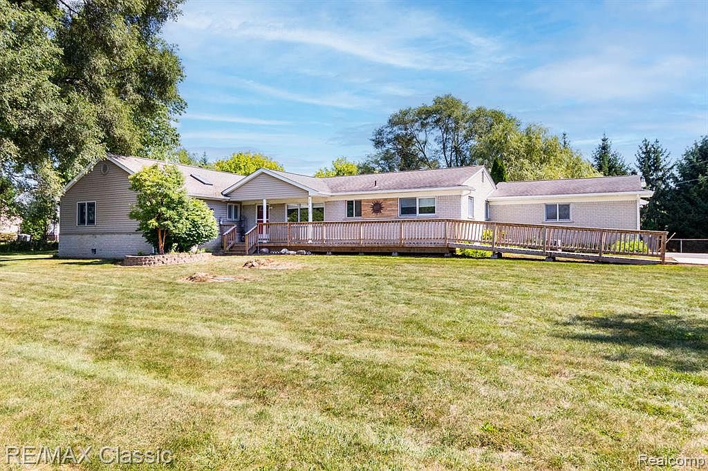 26650 Pontiac Trl, South Lyon, MI 48178 Zillow