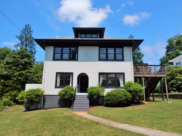 239 Warwick Ln, Lynchburg, VA 24503